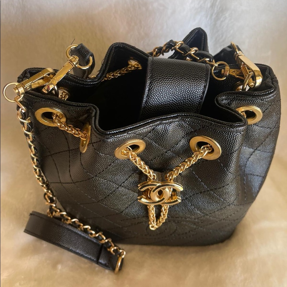 Small leather bucket bag purse